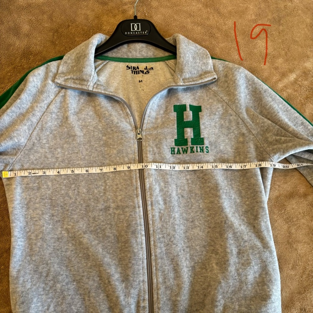 Stranger Things Gray Zip-Up Jacket with Green Lettering and pockets size M - Picture 6 of 6